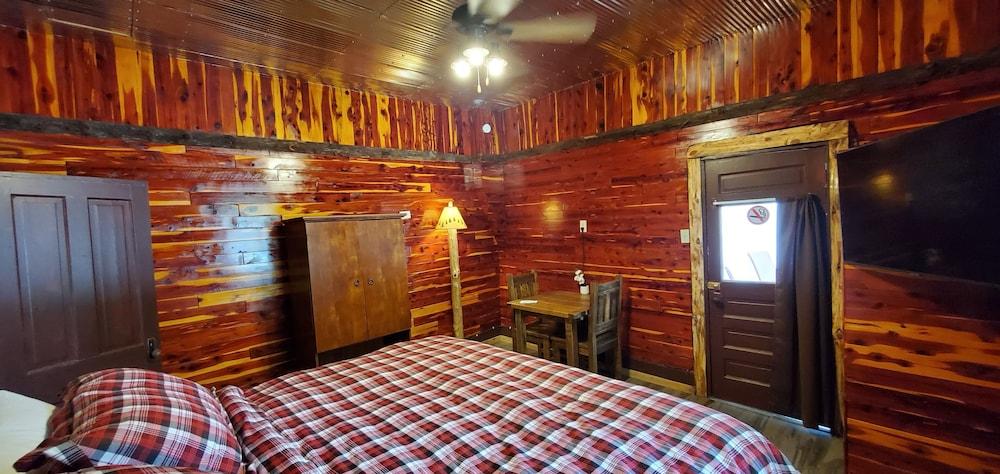 Log Cabin Inn photo 10