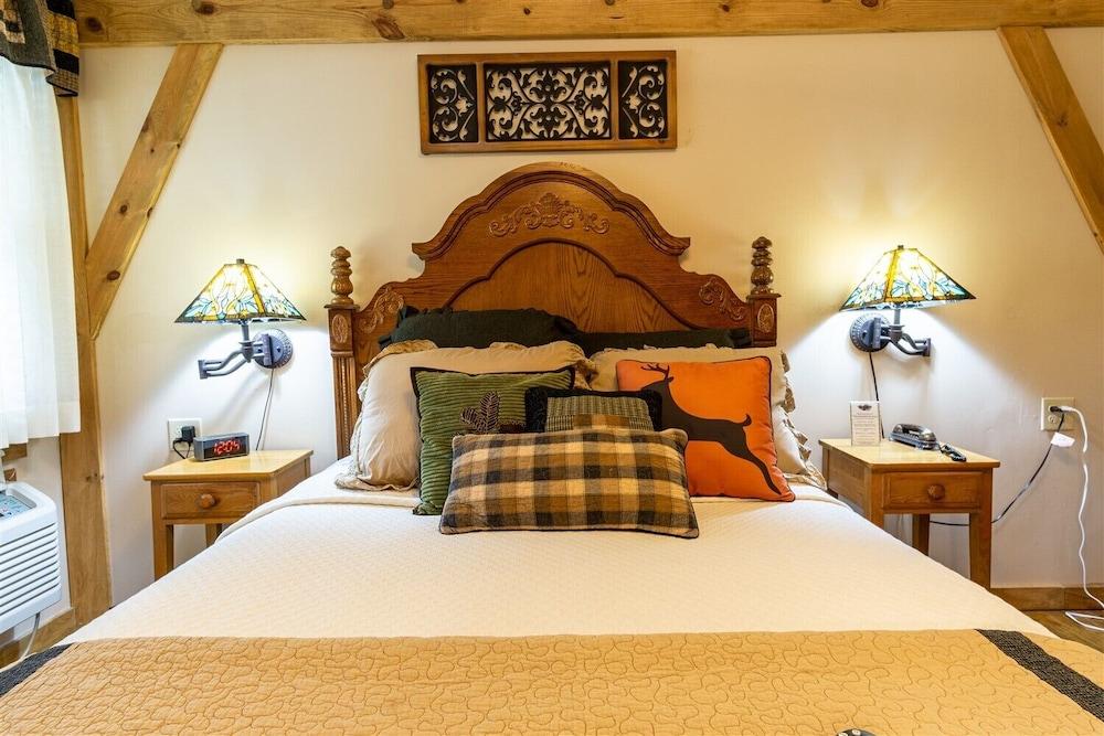 Hemlock Inn photo 41