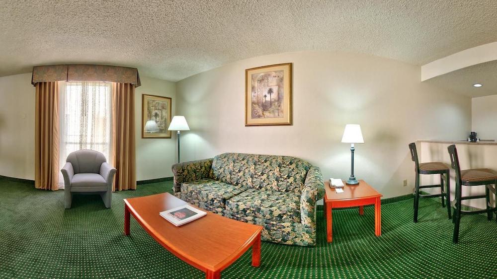Barcelona Suites photo 9