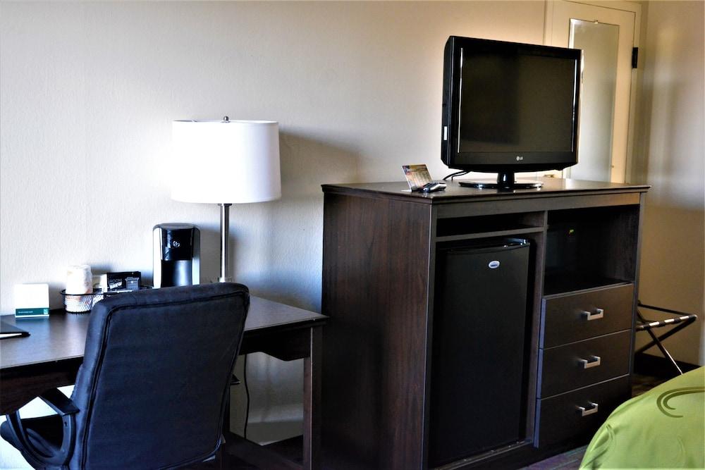 Quality Inn Culpeper photo 17