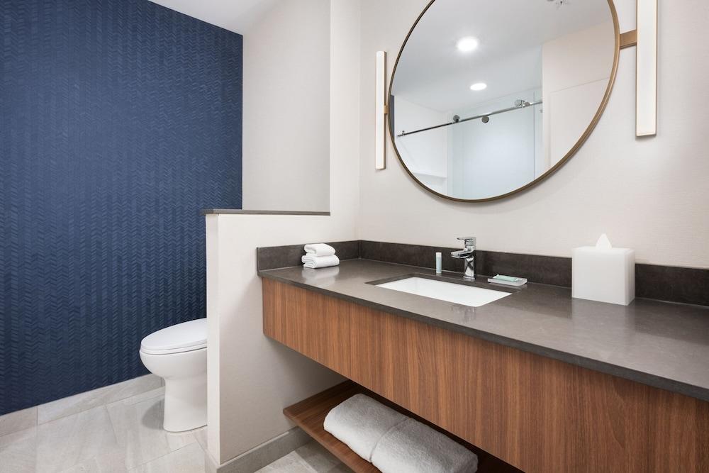 NEW - Fairfield Inn & Suites by Marriott Orlando at Millenia photo 27