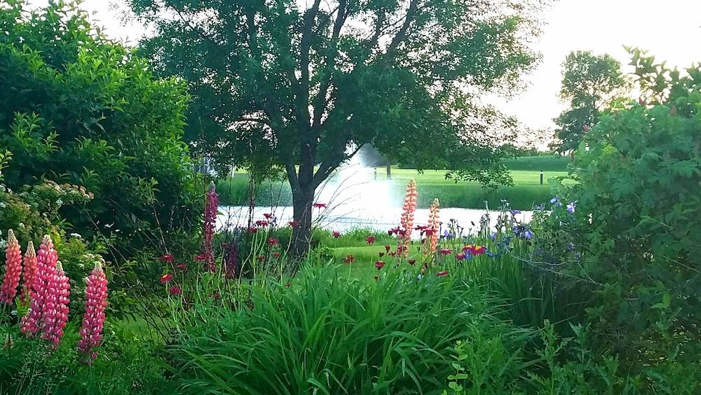 Grand Hinckley Inn photo 36