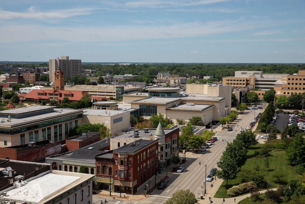 President Abraham Lincoln Springfield - DoubleTree by Hilton photo 33