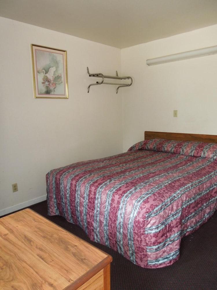 Lee's Motel photo 23