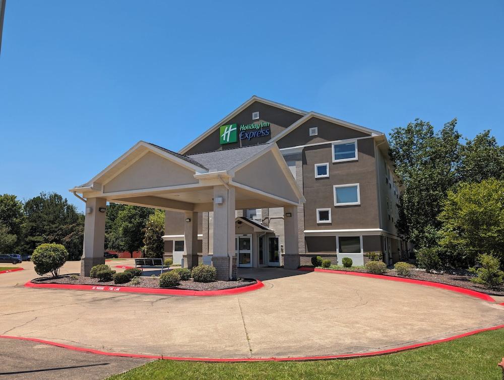 Holiday Inn Express Hotel & Suites by IHG photo 28