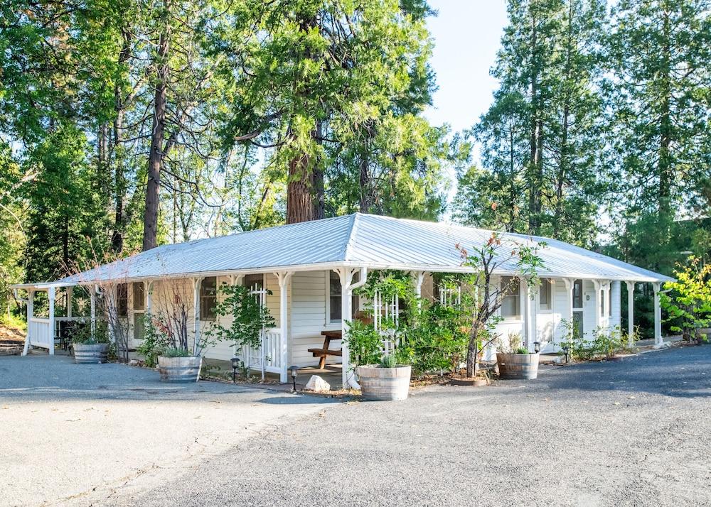 Inn at Sugar Pine Ranch photo 25