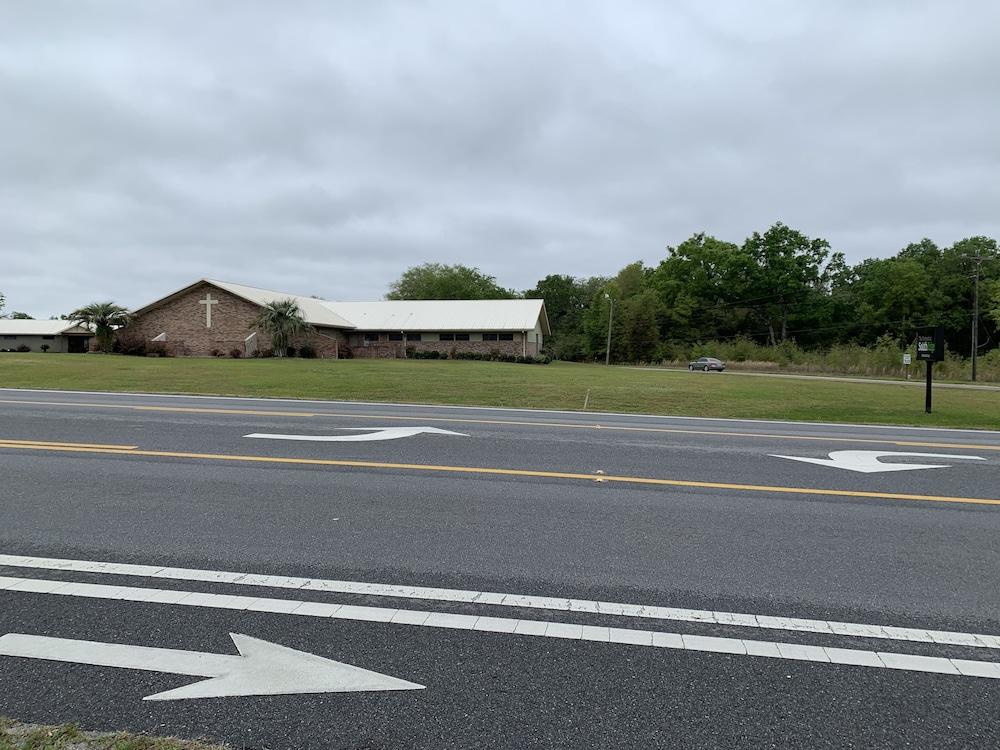 Motel 8 Lake City photo 6