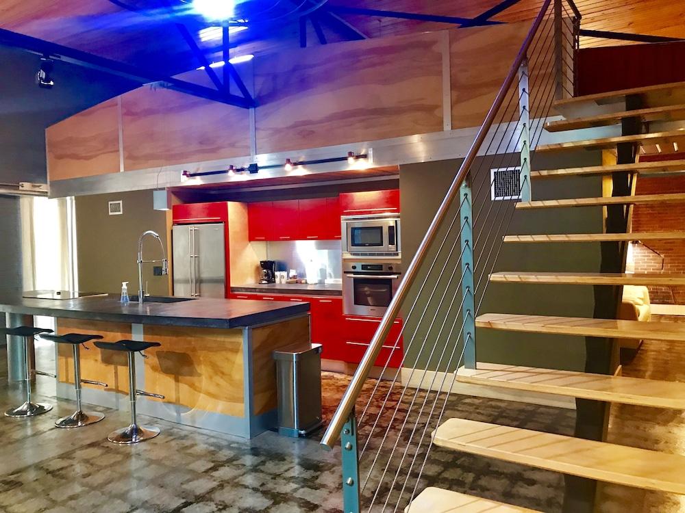 The Hangar Lofts Hotel photo 34