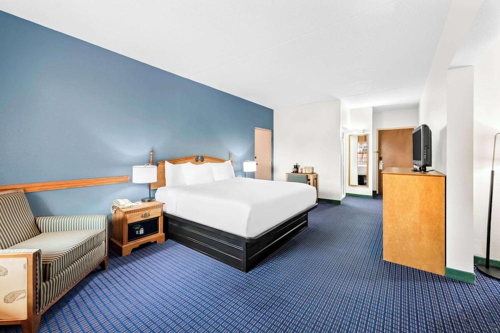 Clarion Inn Branson photo 34