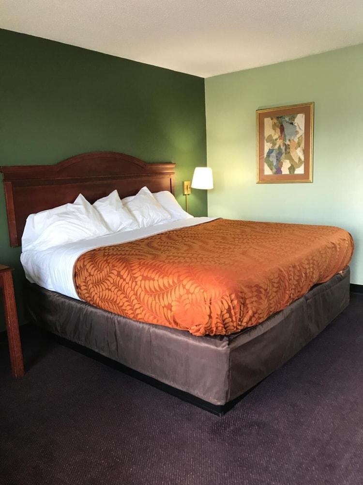 Americas Best Value Inn Manchester, TN photo 29