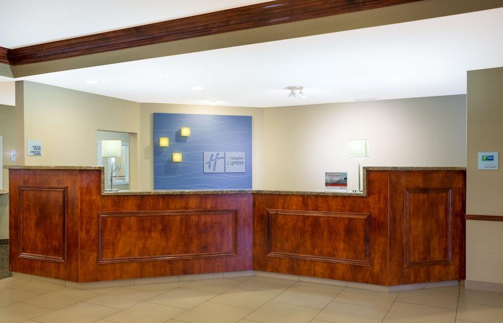 Holiday Inn Express - Layton by IHG photo 3