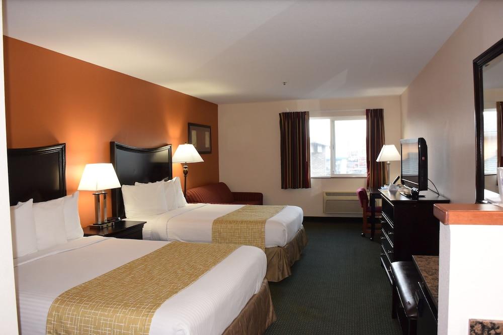 Travelodge Suites by Wyndham Newberg photo 88