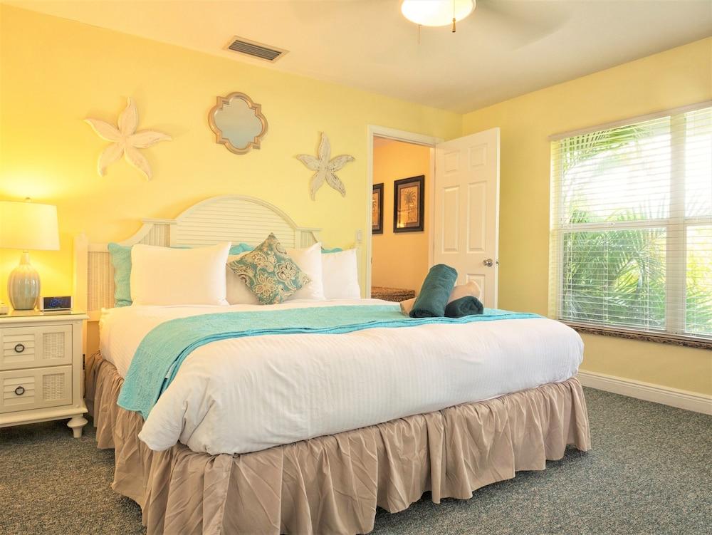 Siesta Palms By the Beach photo 34