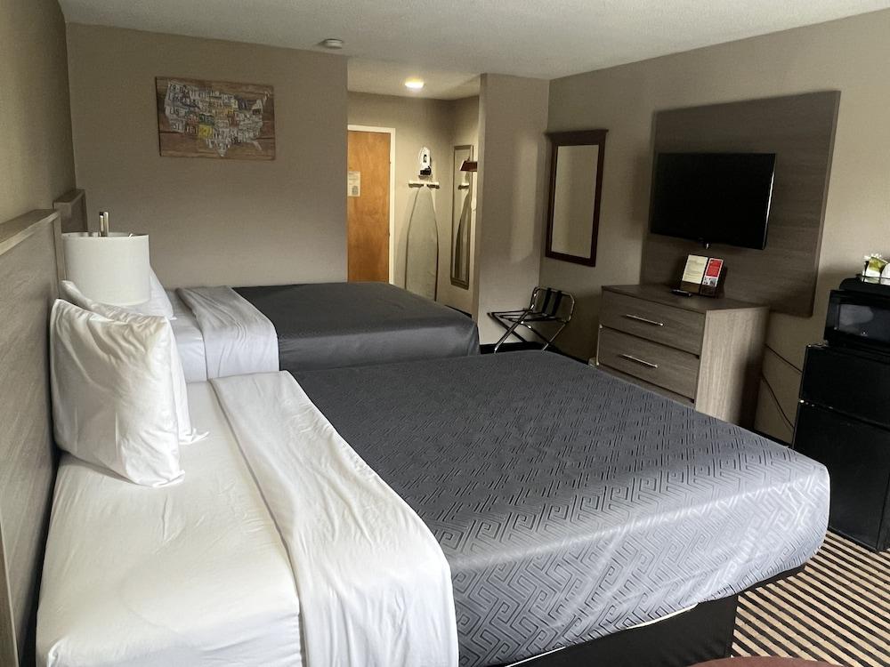 Econo Lodge Florence - Darlington photo 14