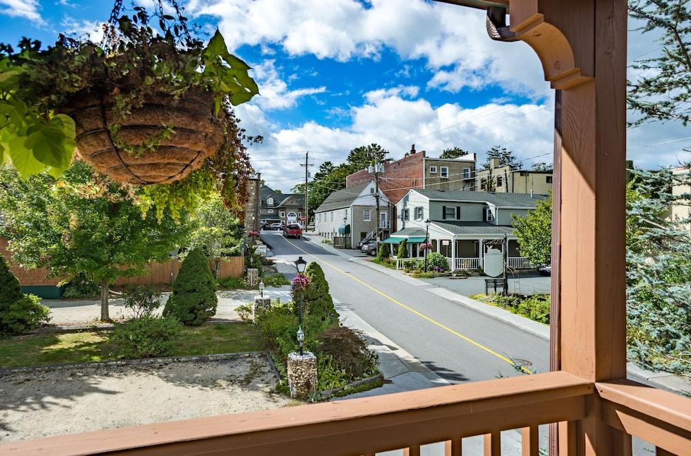 Hemlock Inn photo 19