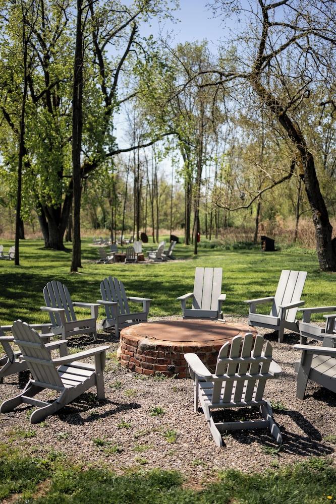 Hutton Brickyards Riverfront Hotel + Venue photo 28