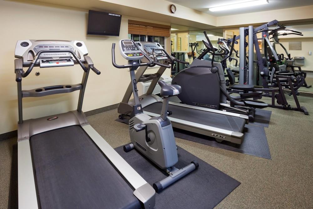 Candlewood Suites Milwaukee Brown Deer by IHG photo 17