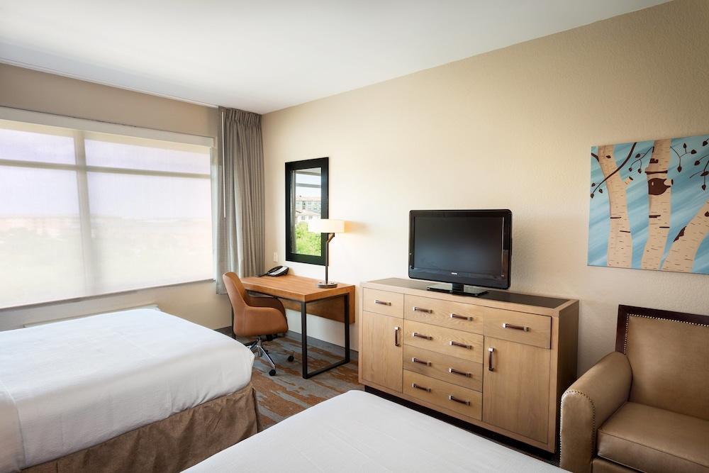 Holiday Inn San Antonio Seaworld by IHG photo 9