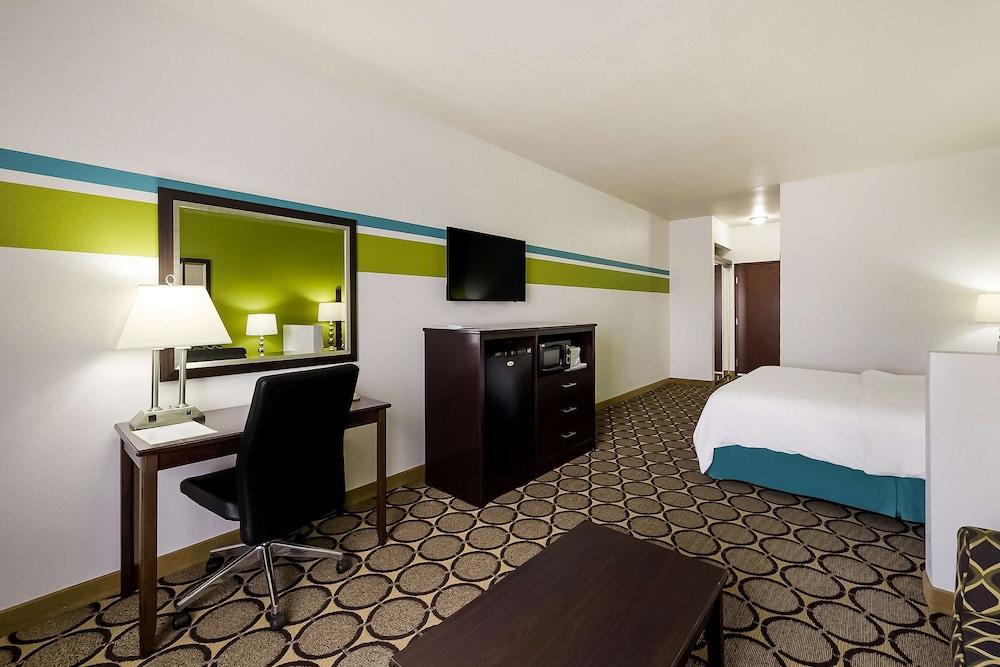 Best Western Douglas Inn & Suites photo 10