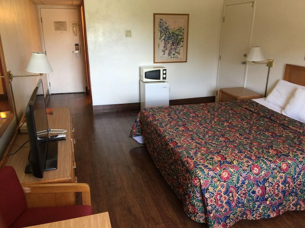 Extend-A-Suites Utep photo 11