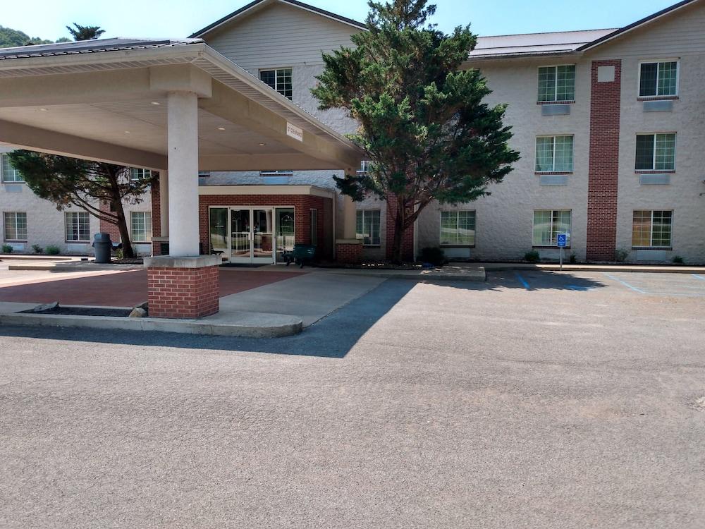 The Glenville Inn photo 9