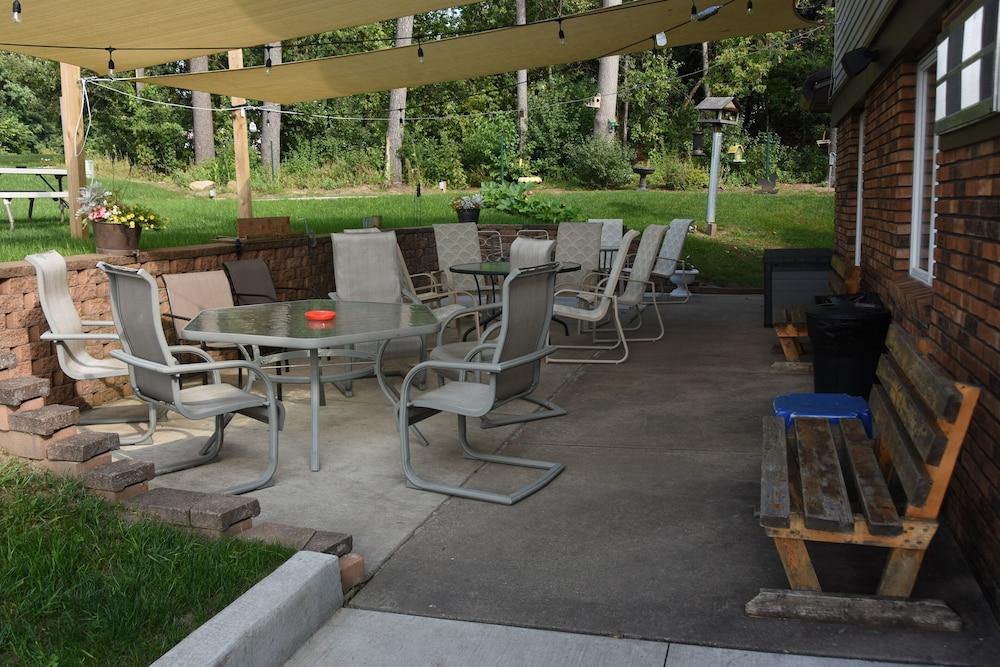 Campus Inn Motel photo 19