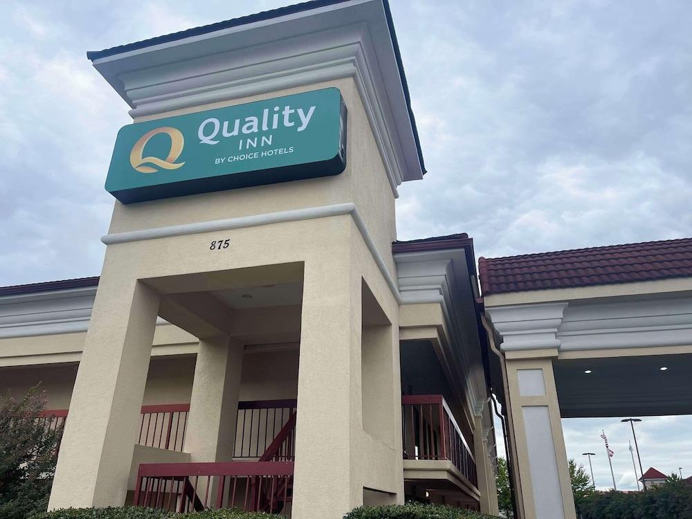 Quality Inn Dalton Central photo 21