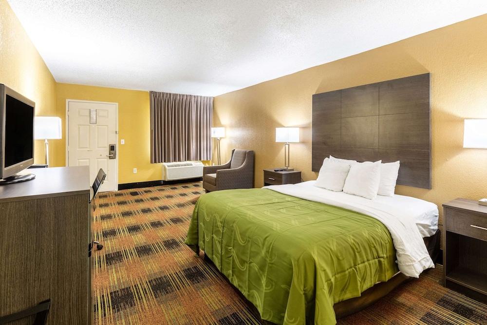Quality Inn Mobile West Tillmans Corner photo 17