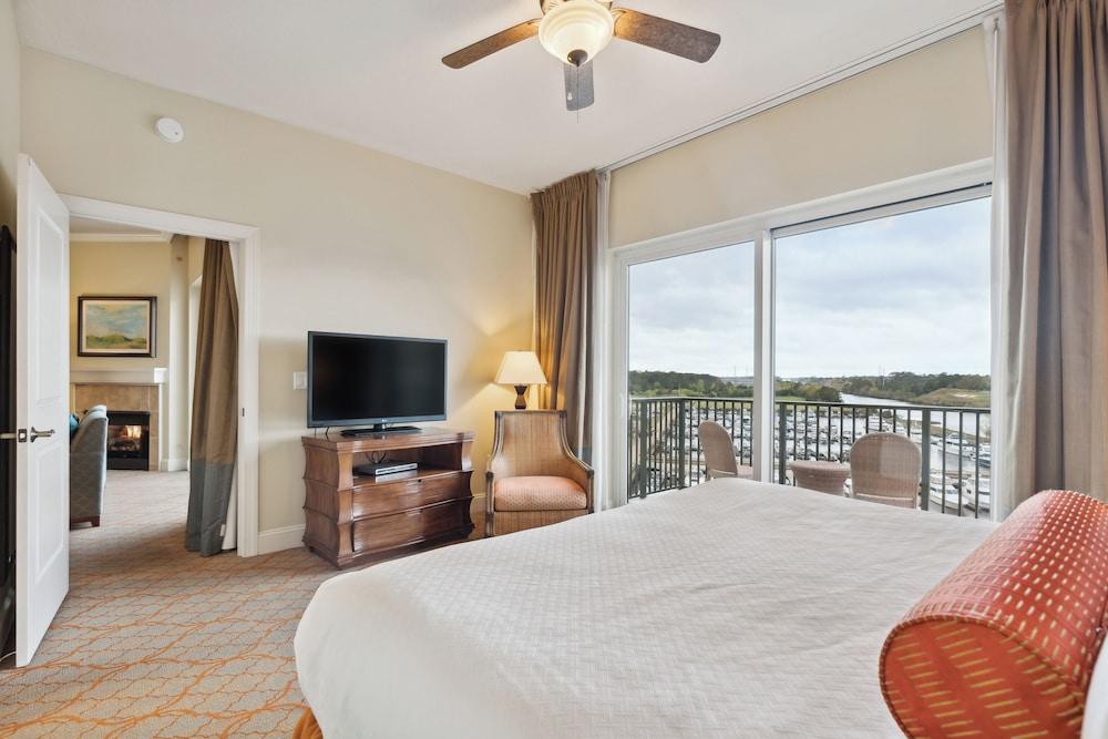 Marina Inn Grande Dunes Condos & Suites photo 11