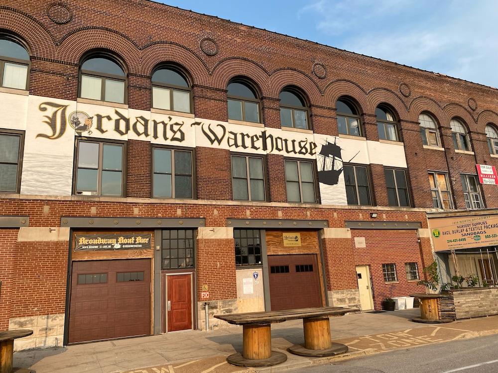 Three Rivers Inn at Jordan's Warehouse photo 24