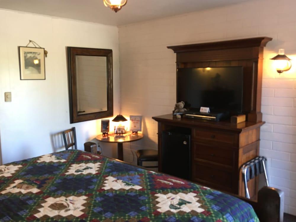Black Bear Inn photo 11