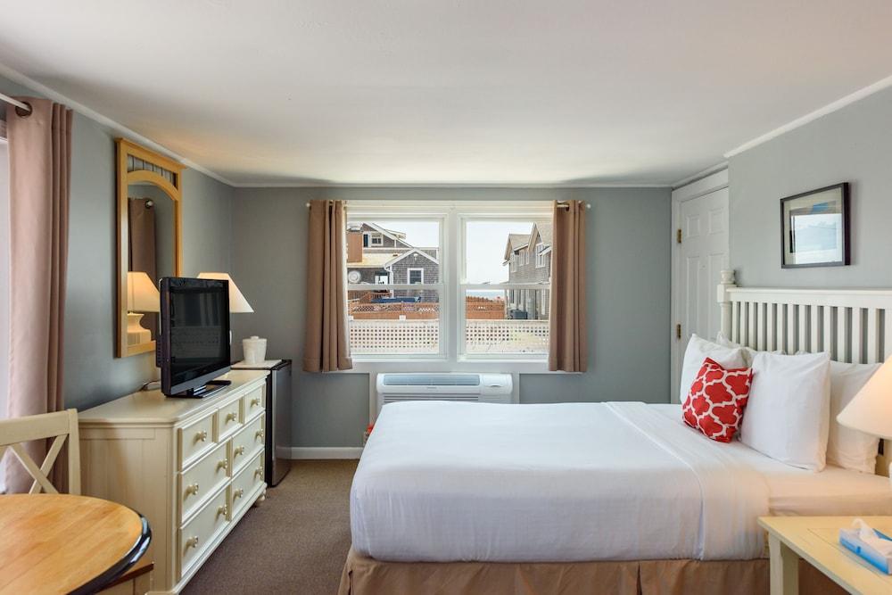 MV Surfside Hotel photo 100