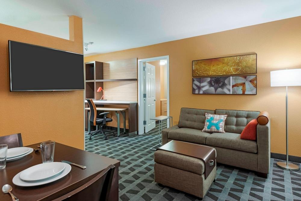 TownePlace Suites by Marriott Savannah Midtown photo 1