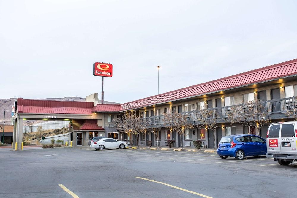Econo Lodge Downtown photo 35