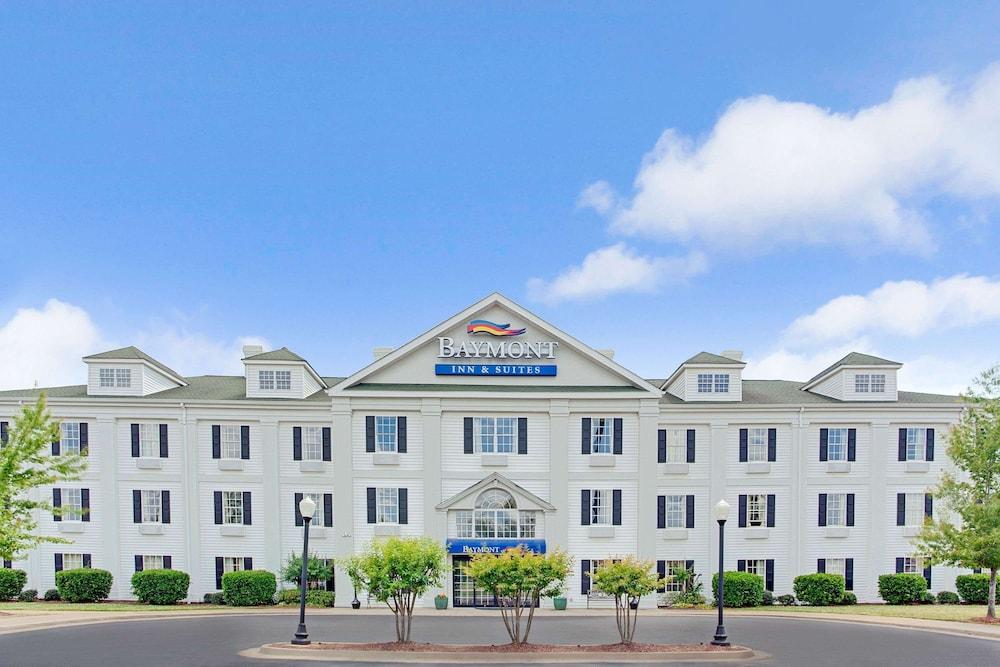 Baymont by Wyndham Pearl photo 14