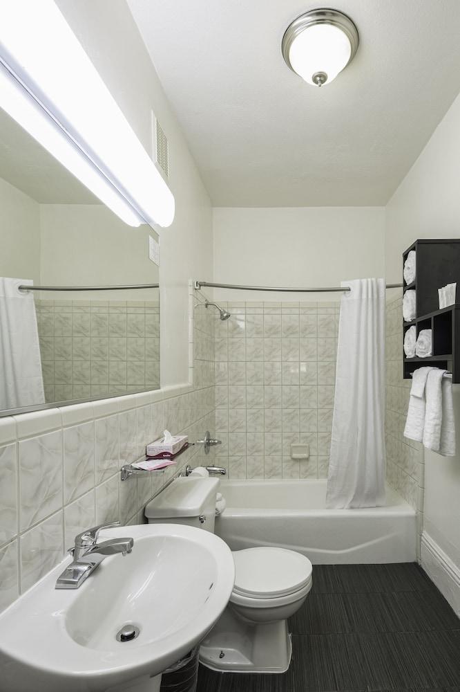 Adante Hotel photo 22