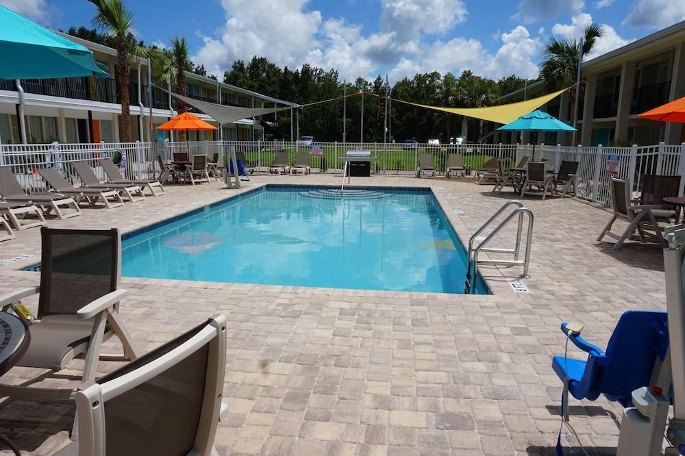The Smart Stay Inn photo 19