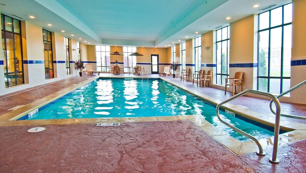 Hampton Inn & Suites Elk City photo 21
