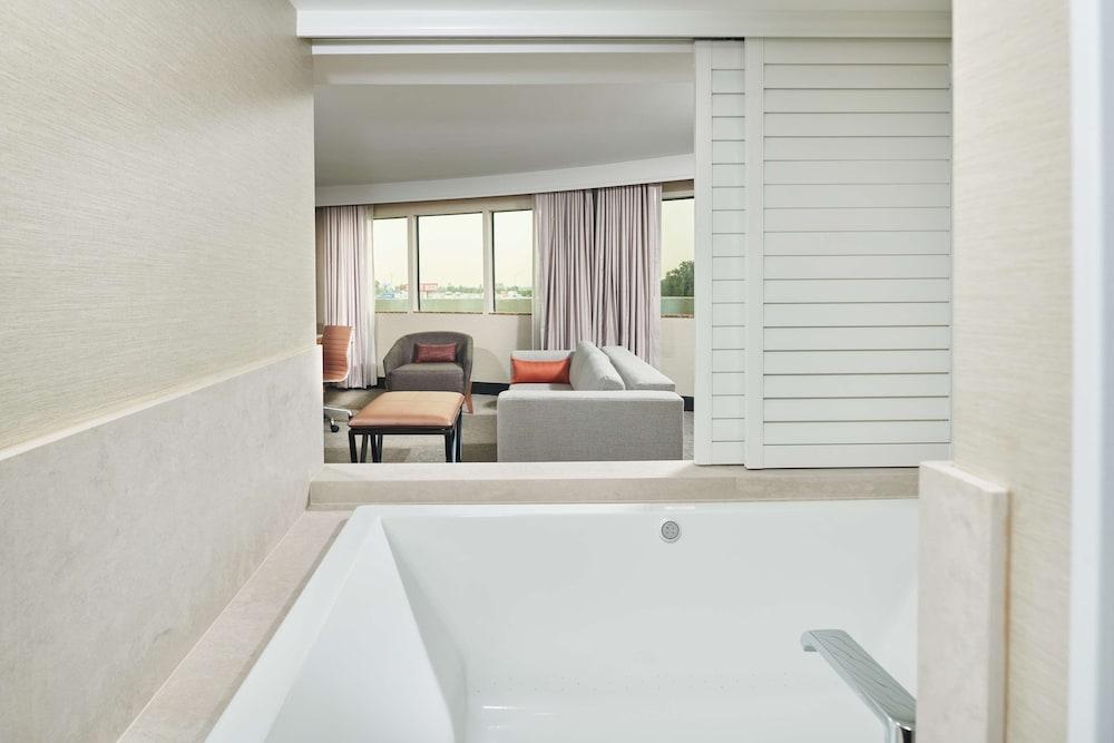 DoubleTree by Hilton Fullerton photo 5