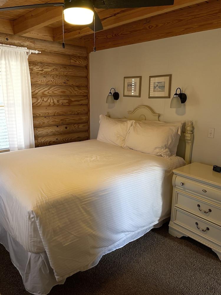 Crown Point Resort photo 79