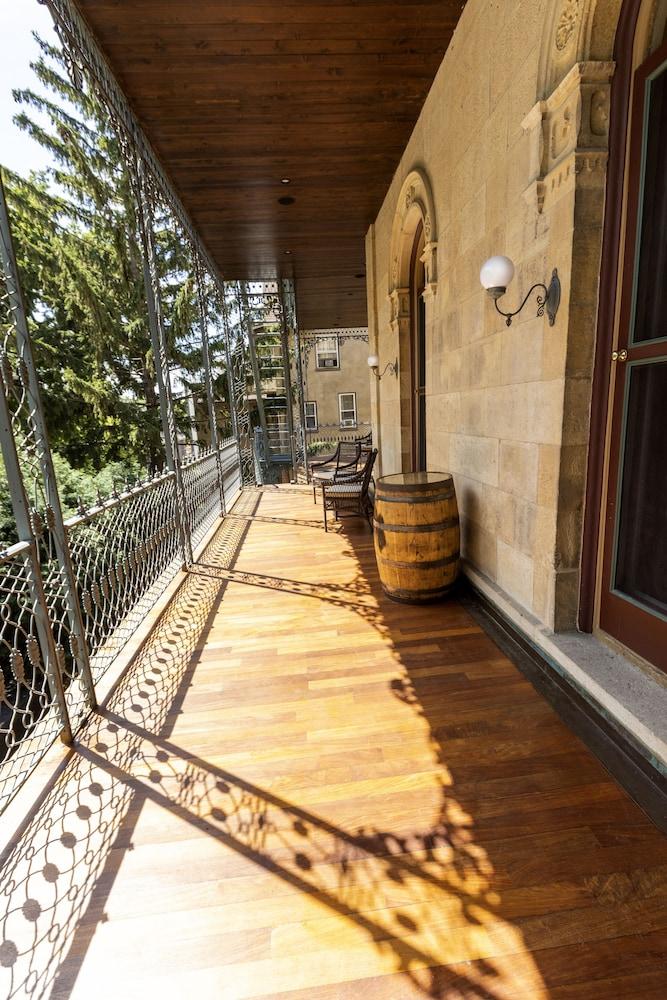 Mansion Hill Inn photo 7