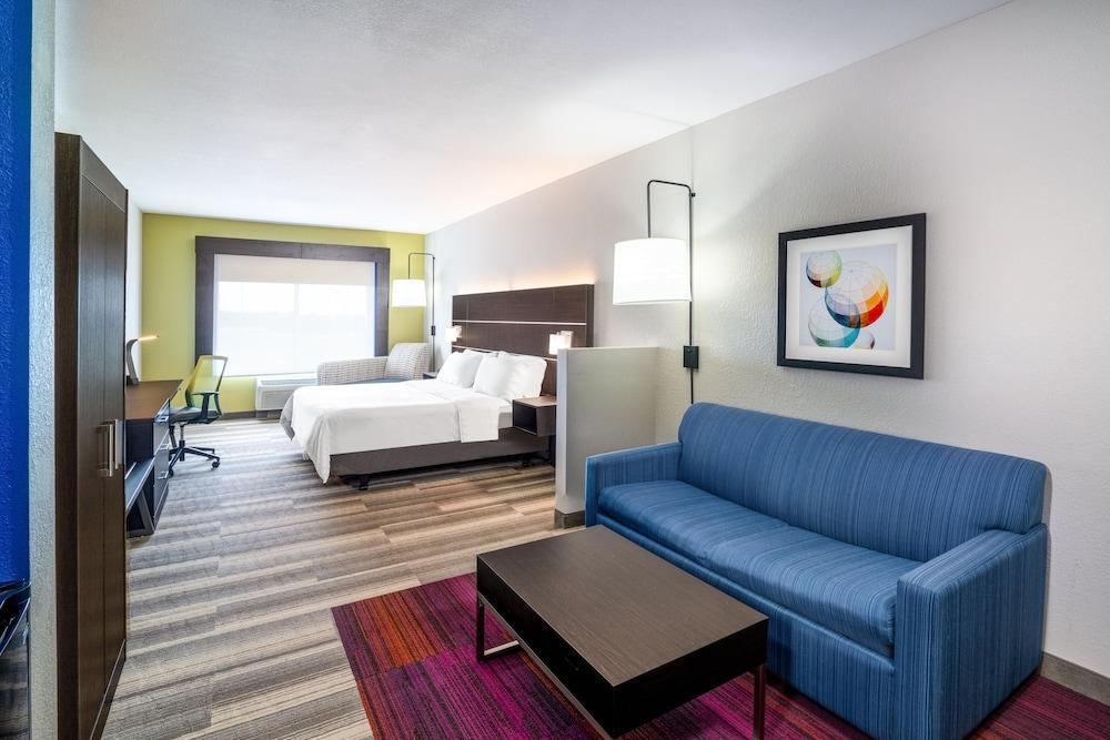 Holiday Inn Express and Suites Winona North by IHG photo 39