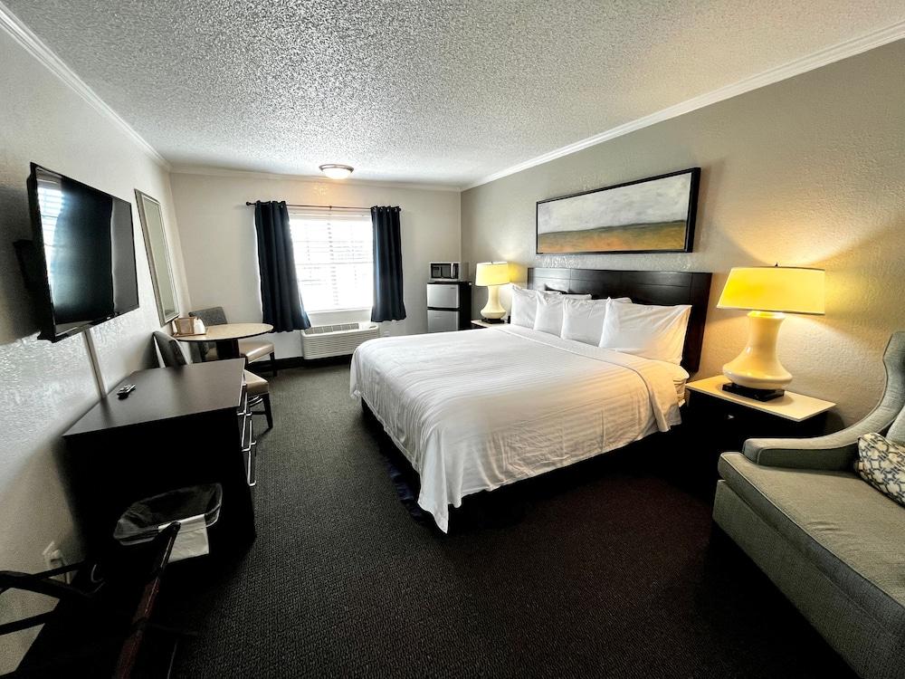At Home Inn & Suites photo 29