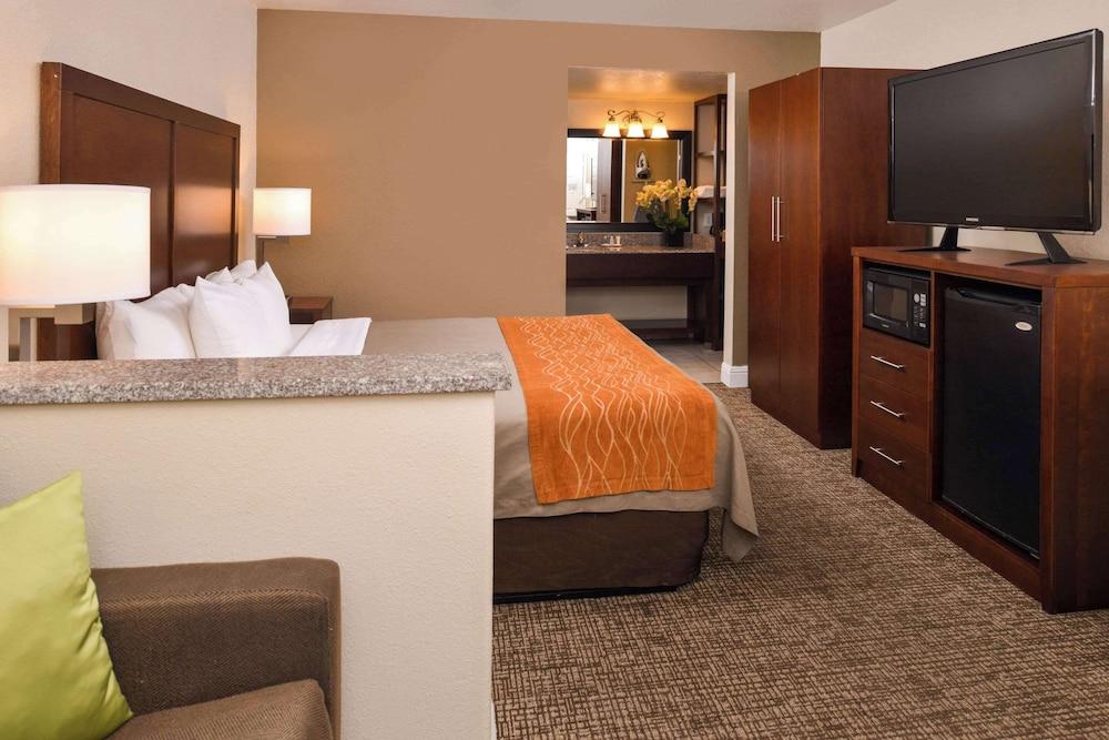 Rancho Cordova Inn photo 13