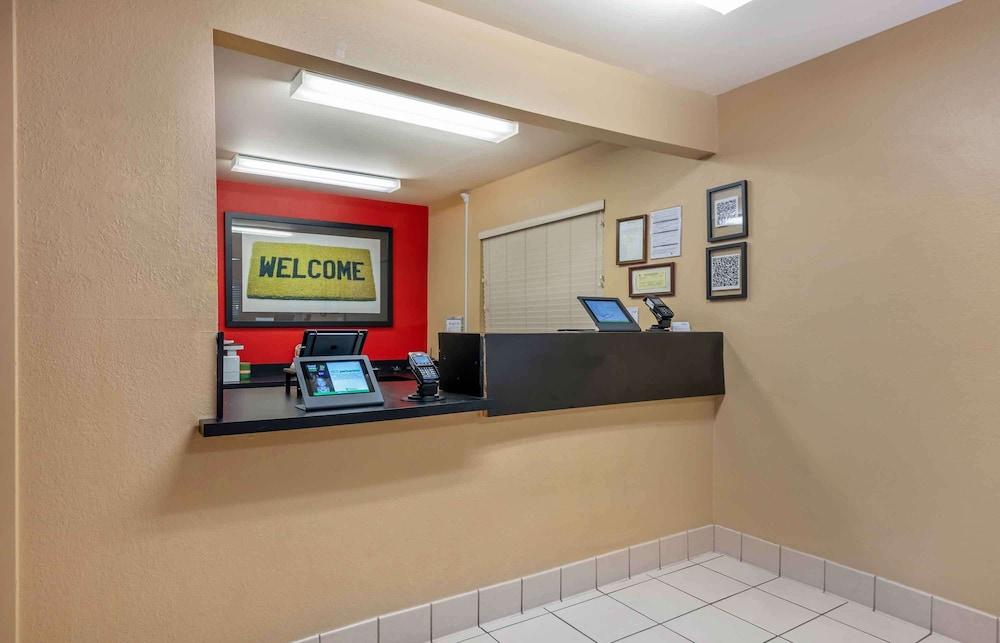 Extended Stay America Select Suites Gainesville I-75 photo 3