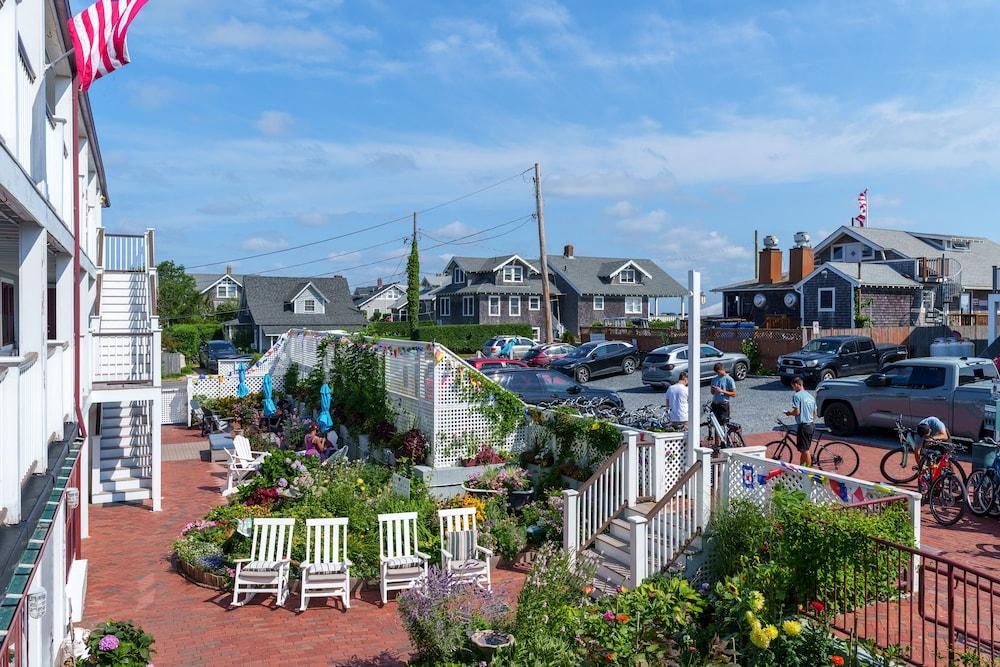 MV Surfside Hotel photo 29