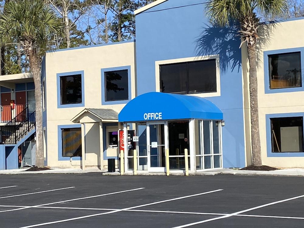 Havelock Inn & Suites photo 11