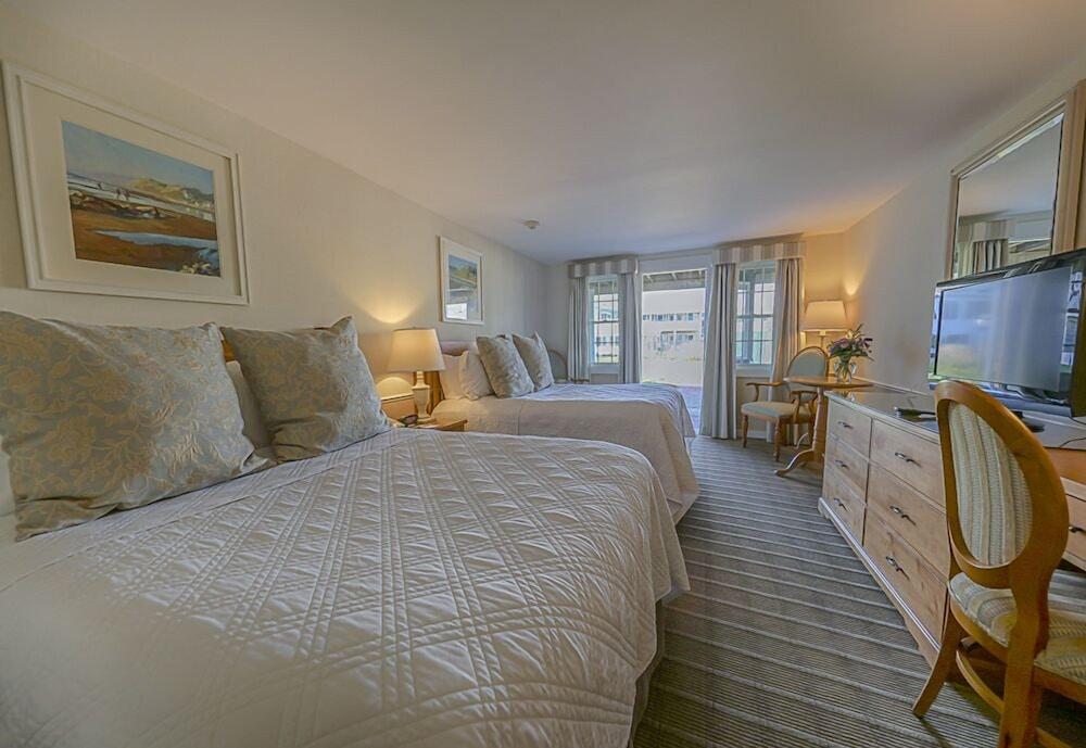 The Harborside Inn photo 24