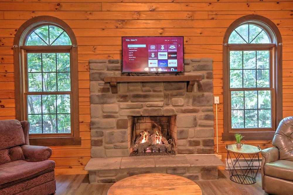 Cricket Hill Lodge & Cabins photo 88