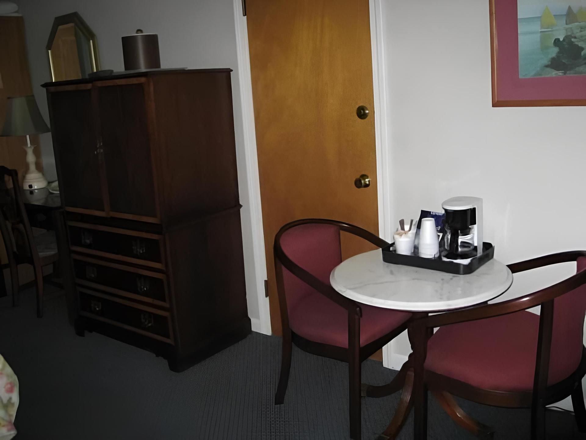 Sea Whale Motel photo 16